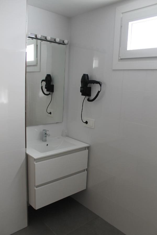 Hotel Hollywood Cangas do Morrazo Exterior photo