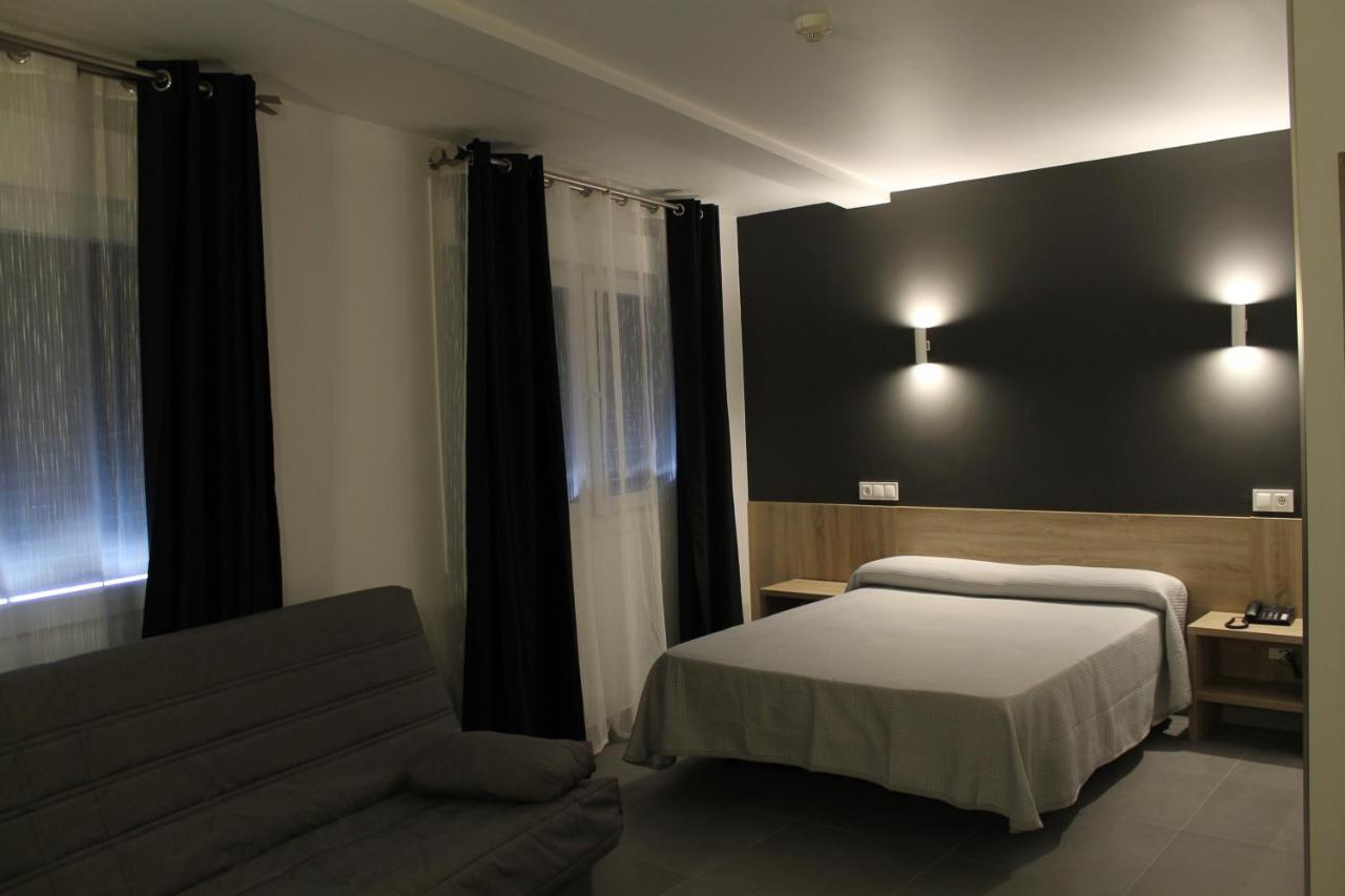 Hotel Hollywood Cangas do Morrazo Exterior photo